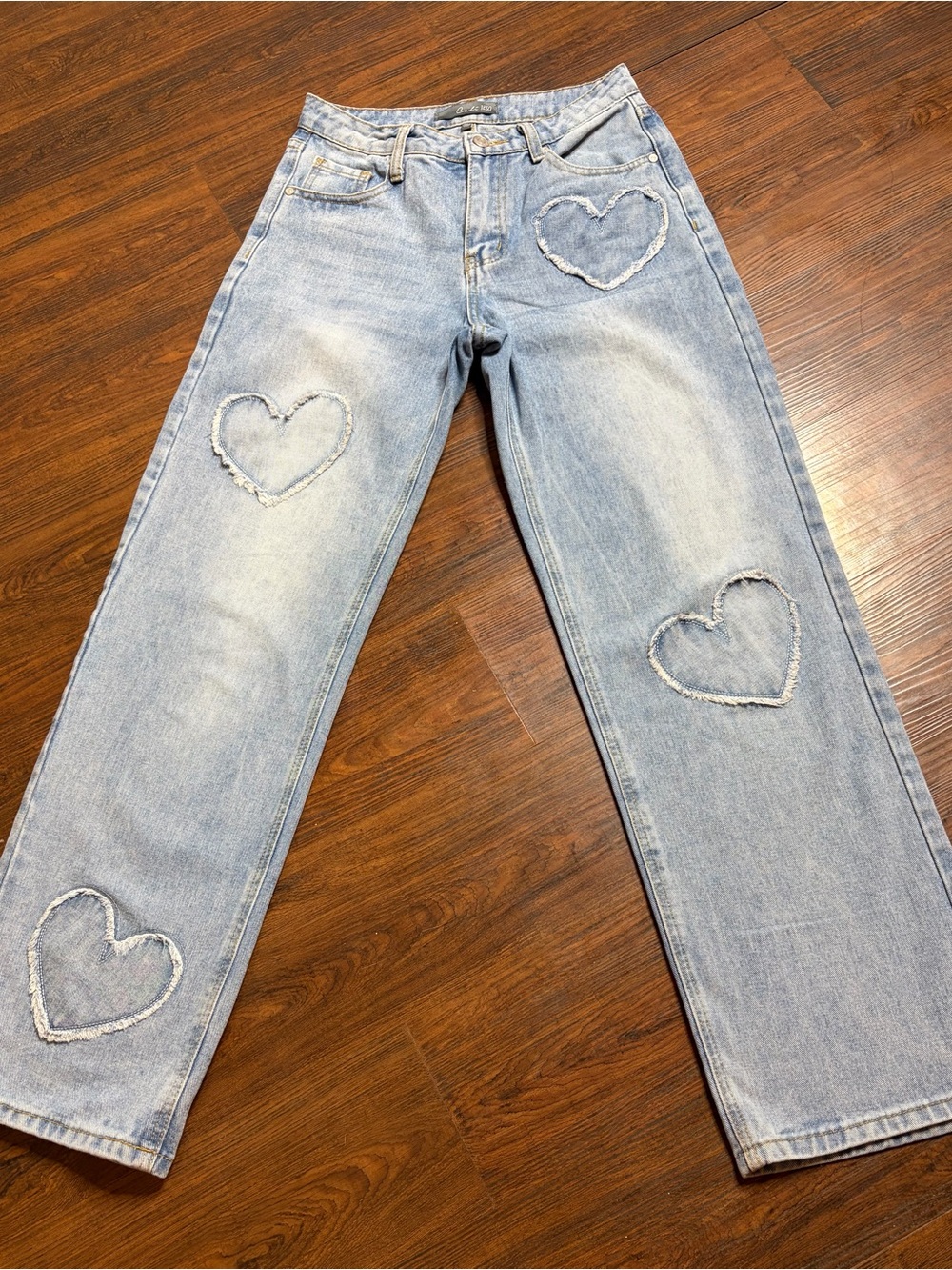 Cali 1850 Women Light Wash Distressed Heart Pocket Jeans Size 5/27